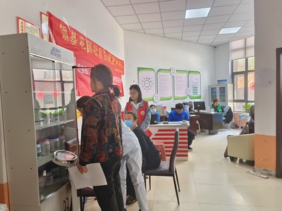 金水區(qū)未來(lái)路街道銀基花園社區(qū)健康義診進(jìn)網(wǎng)格活動(dòng) 營(yíng)養(yǎng)健康咨詢(xún)服務(wù)惠及居民